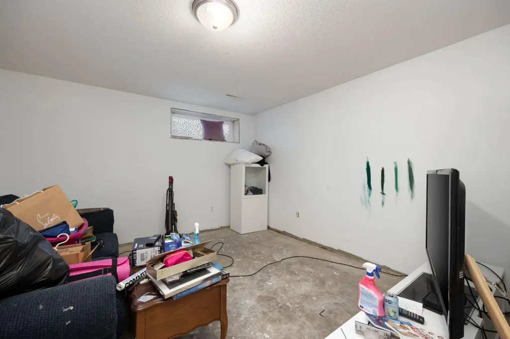 182 Mcdougall Crescent Fort Mcmurray AB T9K 2P7