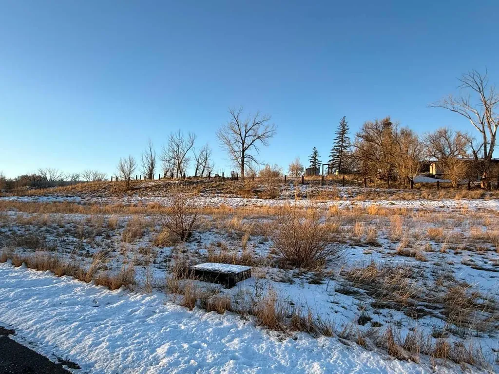 16 Canyon Creek Drive SW Medicine Hat AB T1B 0B2