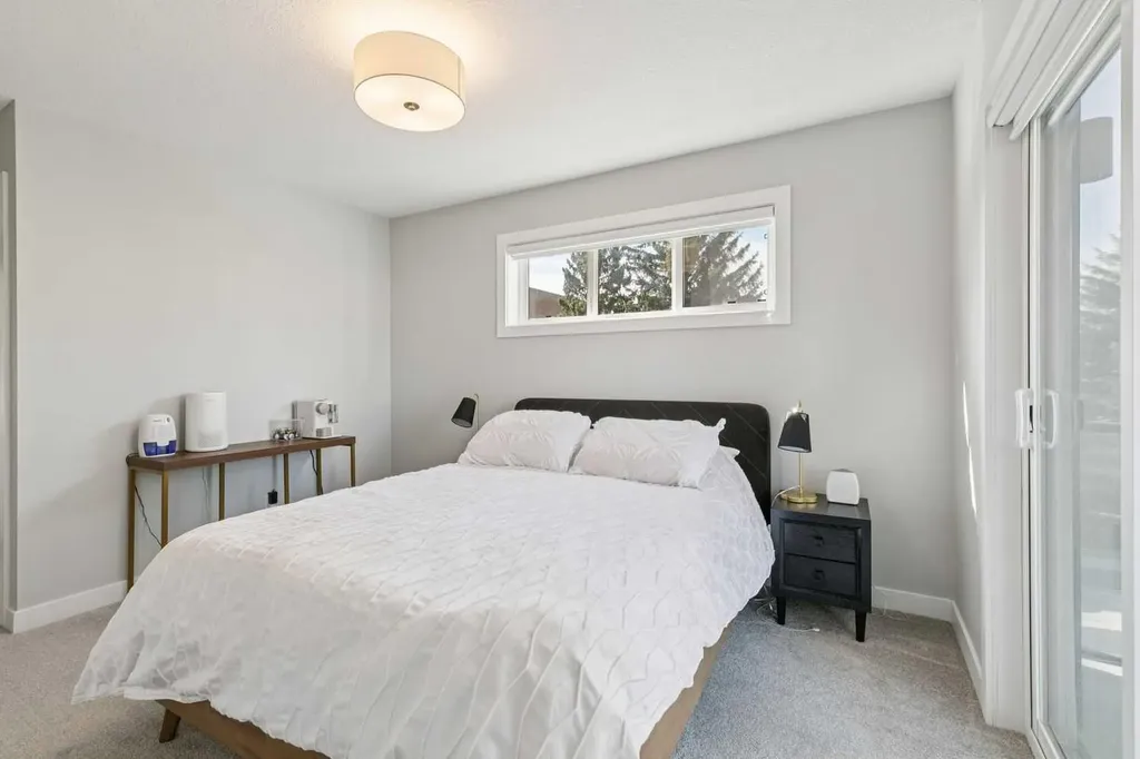 1710 28 Avenue SW Calgary AB T2T 1J6