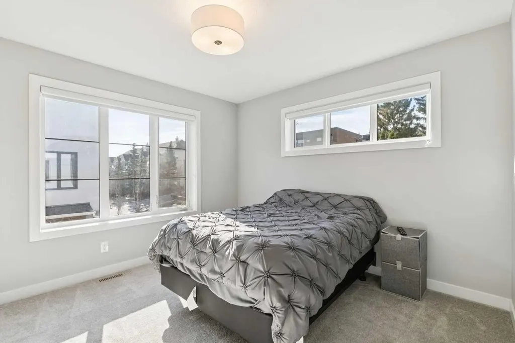 1710 28 Avenue SW Calgary AB T2T 1J6