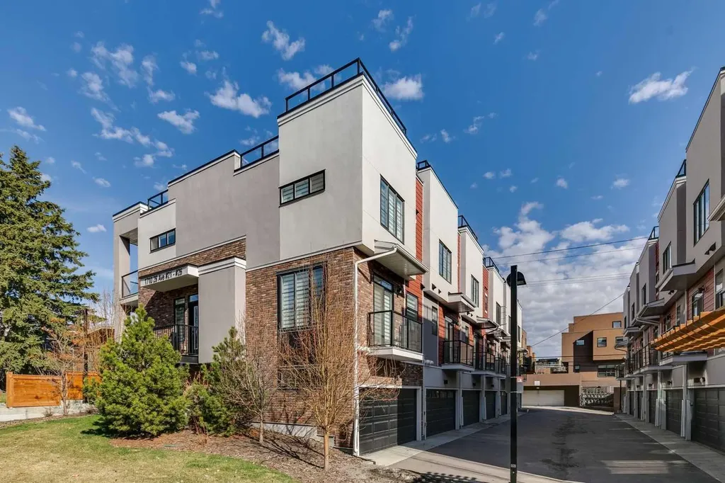 1710 28 Avenue SW Calgary AB T2T 1J6