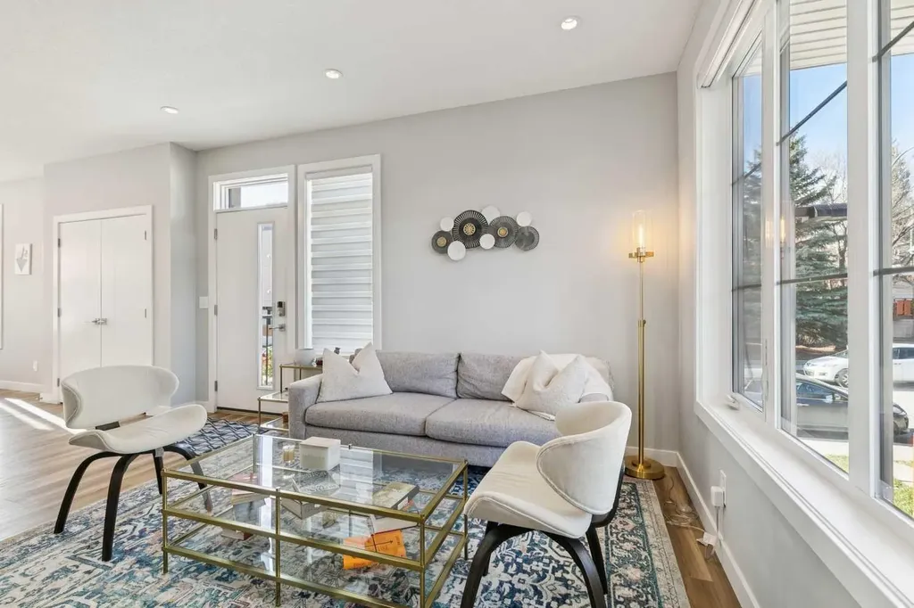 1710 28 Avenue SW Calgary AB T2T 1J6