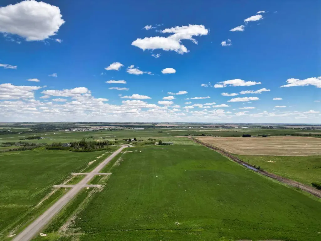 Lot 12, 386222 32 Street E Rural Foothills County AB T1S 6C3