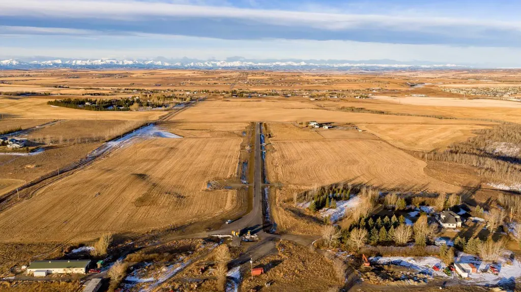 Lot 12, 386222 32 Street E Rural Foothills County AB T1S 6C3