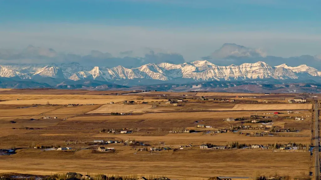 Lot 12, 386222 32 Street E Rural Foothills County AB T1S 6C3
