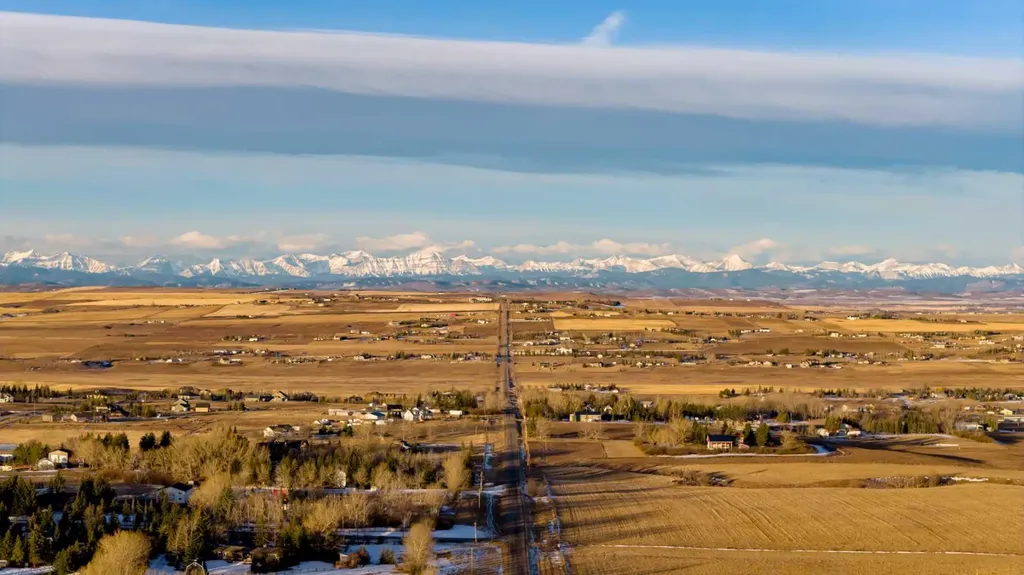 Lot 12, 386222 32 Street E Rural Foothills County AB T1S 6C3