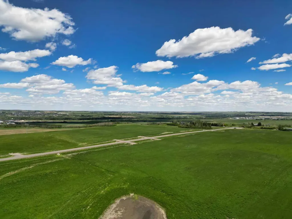 Lot 12, 386222 32 Street E Rural Foothills County AB T1S 6C3