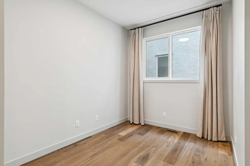 243 Marina Grove SE Calgary AB T3M3J4