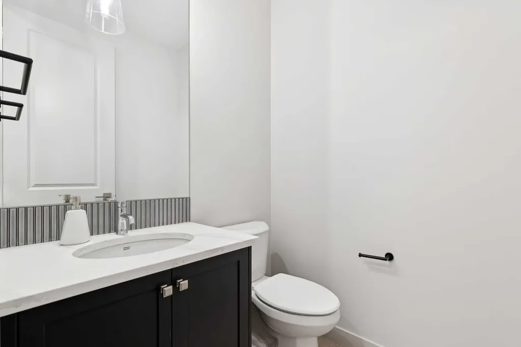 243 Marina Grove SE Calgary AB T3M3J4