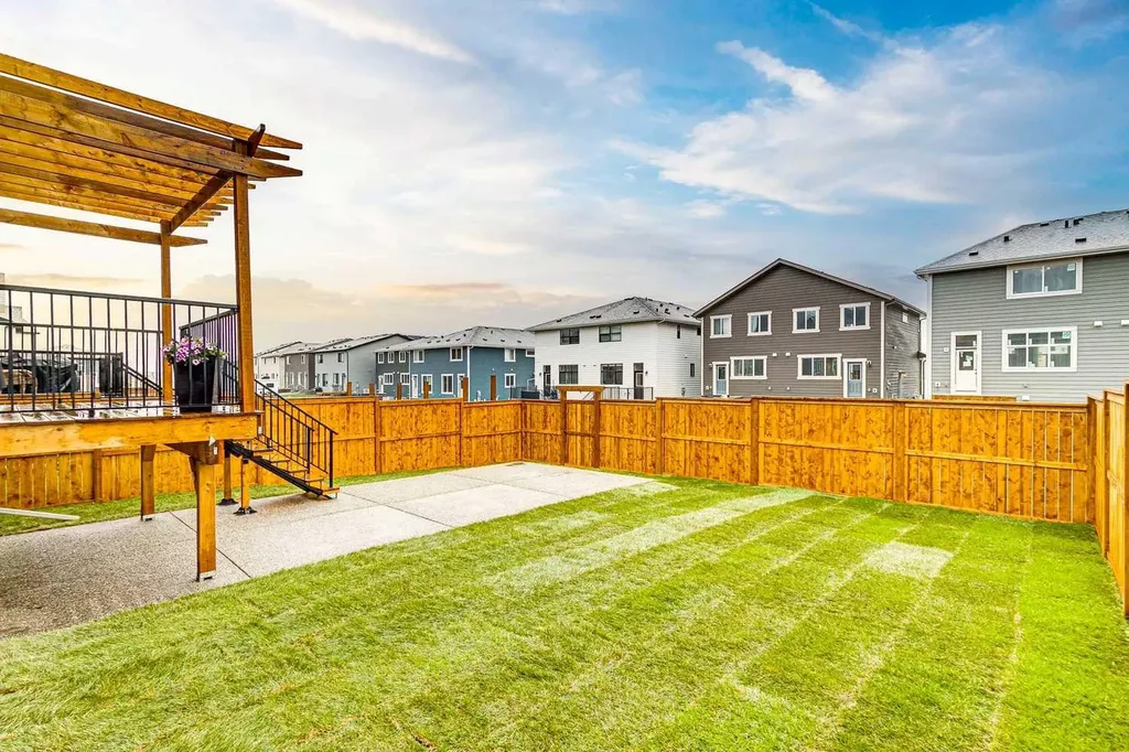 243 Marina Grove SE Calgary AB T3M3J4