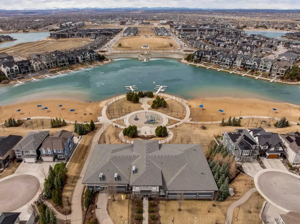 243 Marina Grove SE Calgary AB T3M3J4