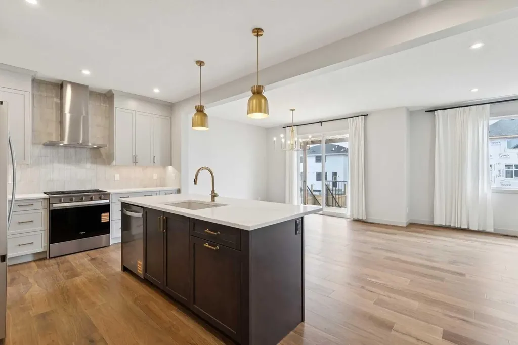 243 Marina Grove SE Calgary AB T3M3J4