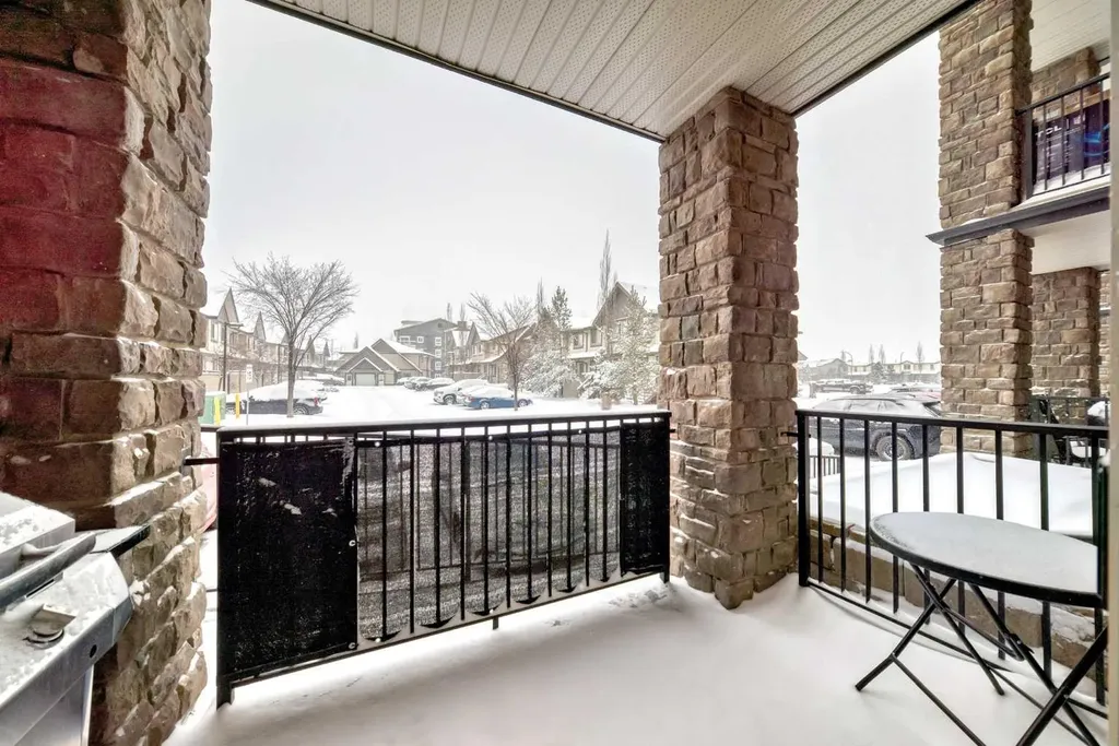 117 Copperpond Common SE Calgary AB T2Z 5E2