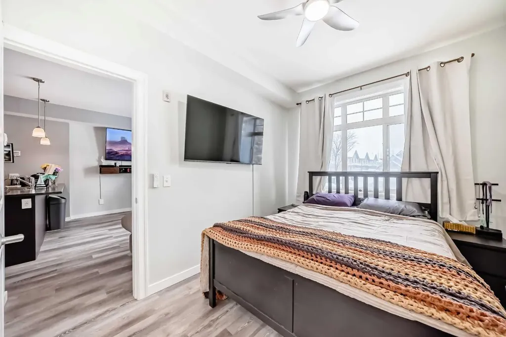 117 Copperpond Common SE Calgary AB T2Z 5E2