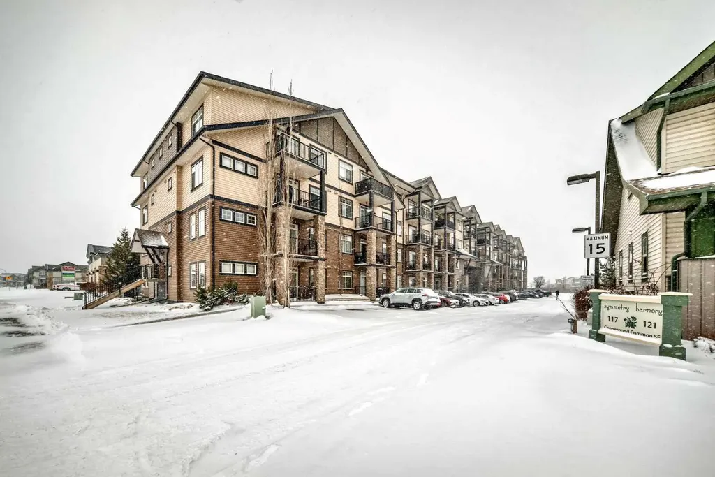 117 Copperpond Common SE Calgary AB T2Z 5E2