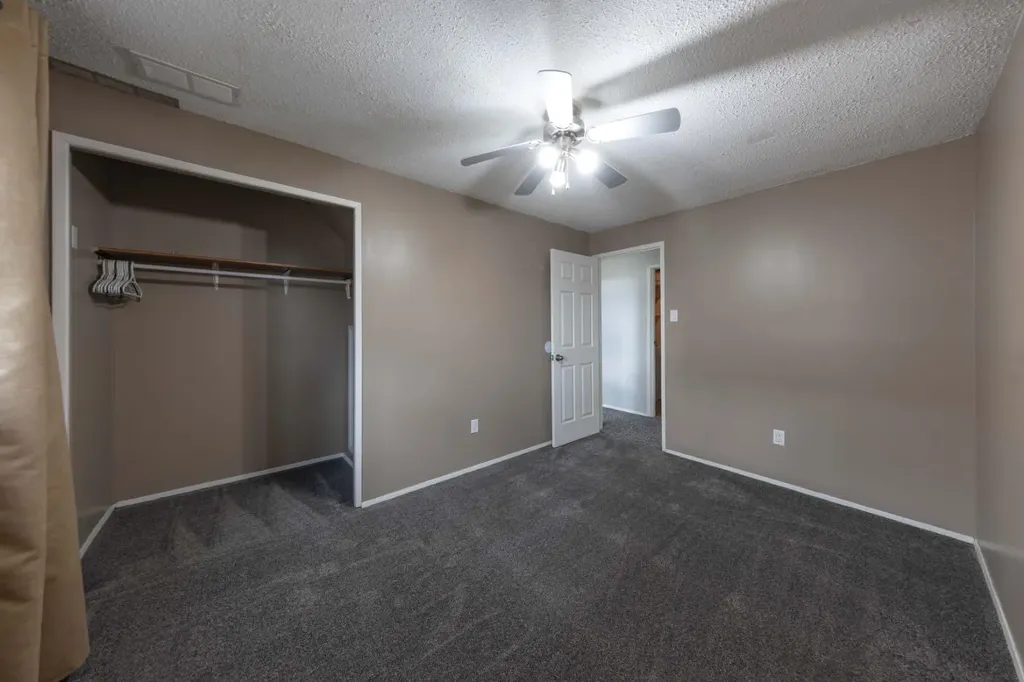 5219 57 Street Lloydminster AB T9V0V4