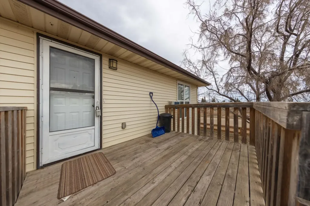 5219 57 Street Lloydminster AB T9V0V4