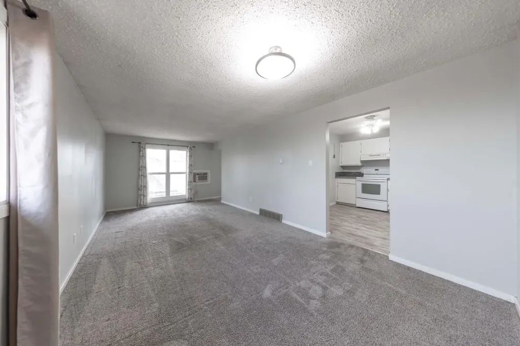 5219 57 Street Lloydminster AB T9V0V4
