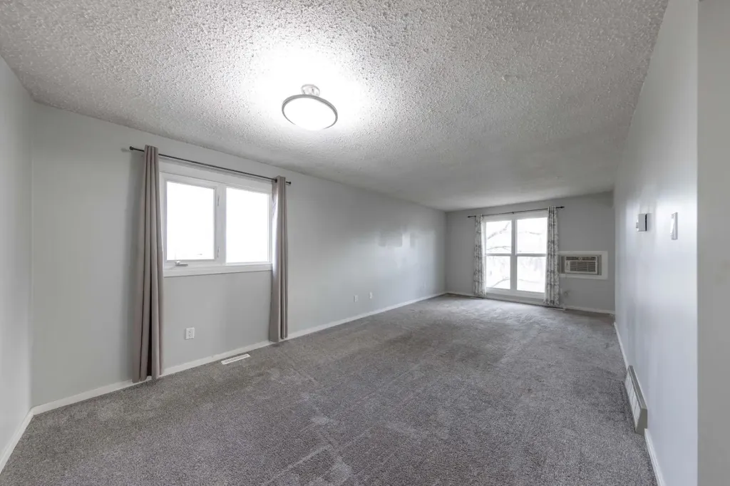 5219 57 Street Lloydminster AB T9V0V4