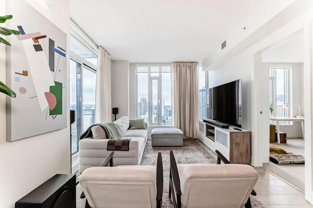 901 10 Avenue SW Calgary AB T2R 0B5