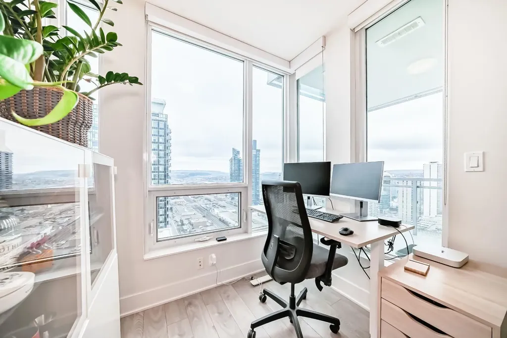 901 10 Avenue SW Calgary AB T2R 0B5