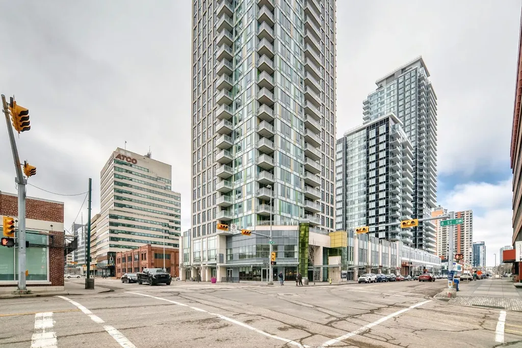901 10 Avenue SW Calgary AB T2R 0B5