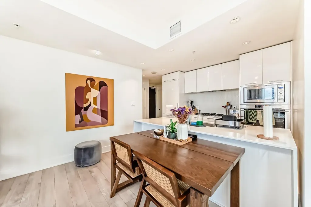 901 10 Avenue SW Calgary AB T2R 0B5