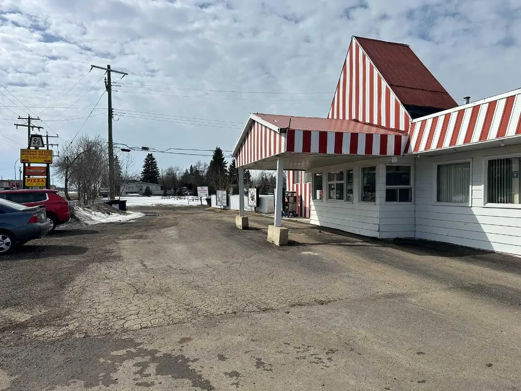5208 49 Avenue Redwater AB T0A 2W0