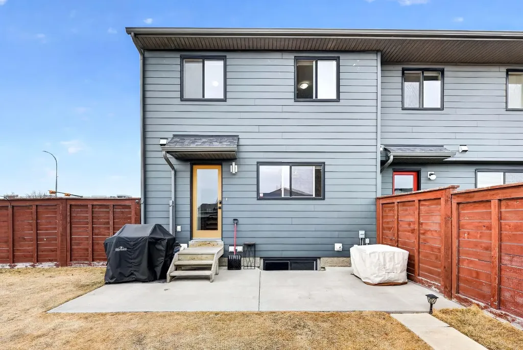 180 Walden Gate SE Calgary AB T2X 0P3