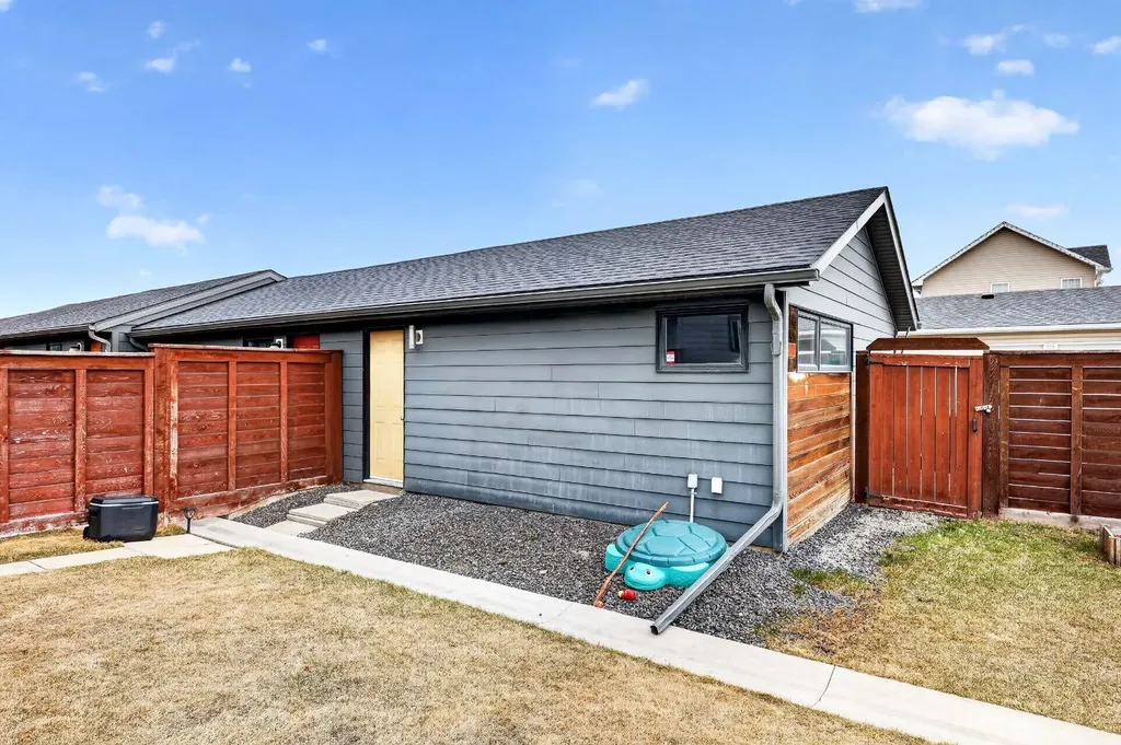 180 Walden Gate SE Calgary AB T2X 0P3