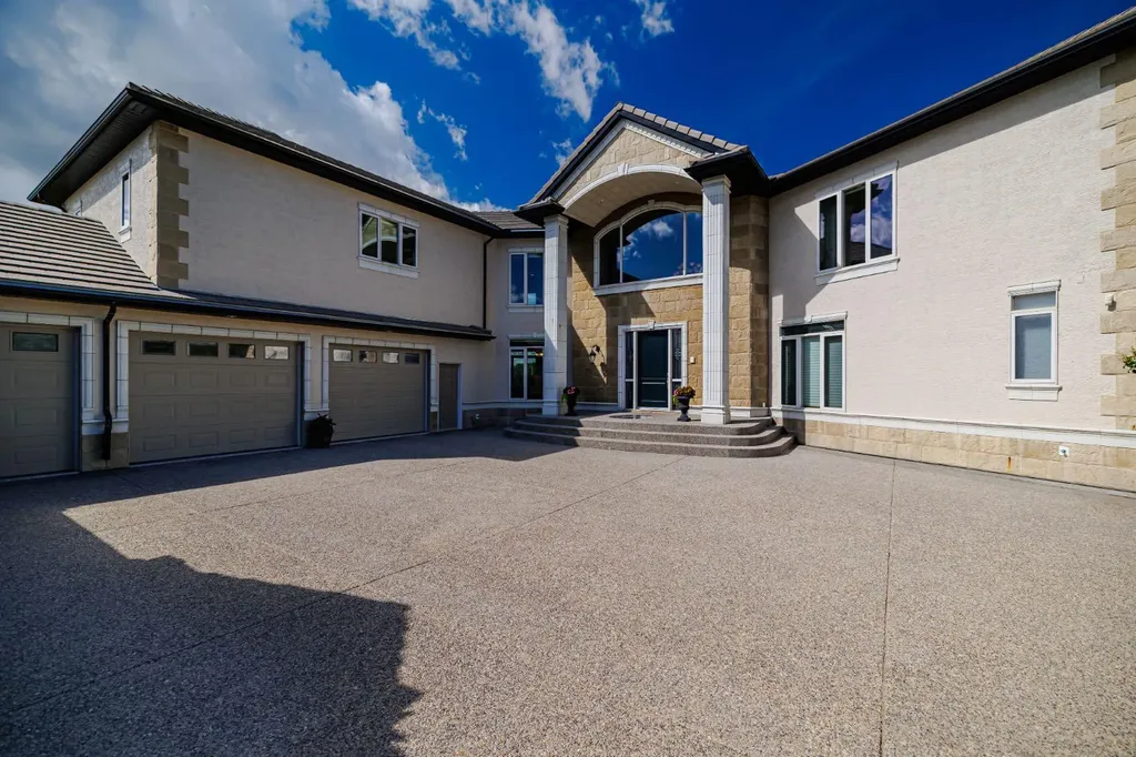 262060 Range Road 33 Rural Rocky View County AB T4C 0G6