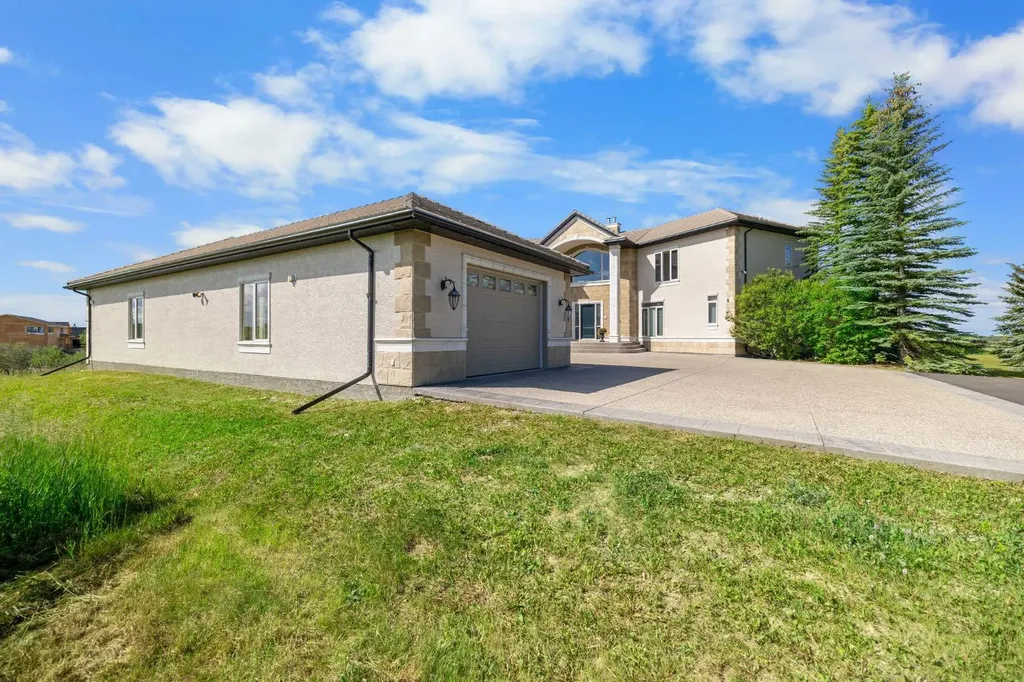 262060 Range Road 33 Rural Rocky View County AB T4C 0G6