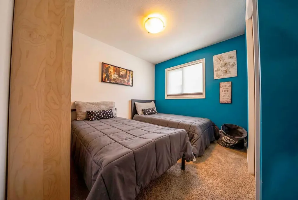 4709 7 Street Coalhurst AB T0L 0V0