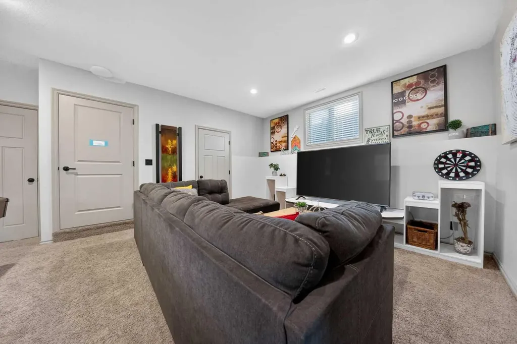 4709 7 Street Coalhurst AB T0L 0V0