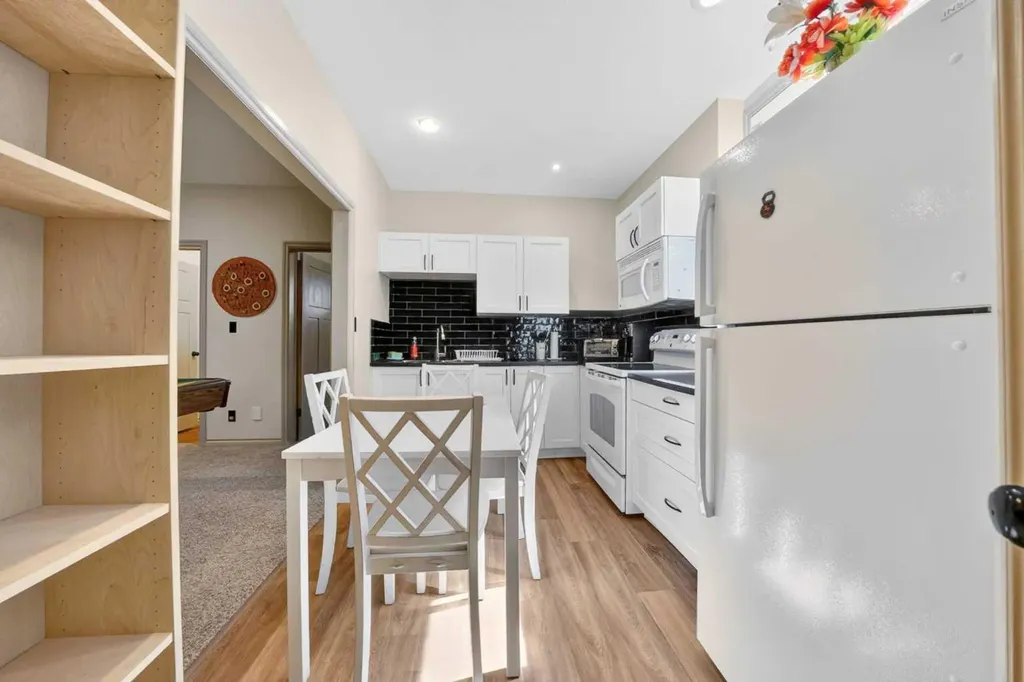 4709 7 Street Coalhurst AB T0L 0V0