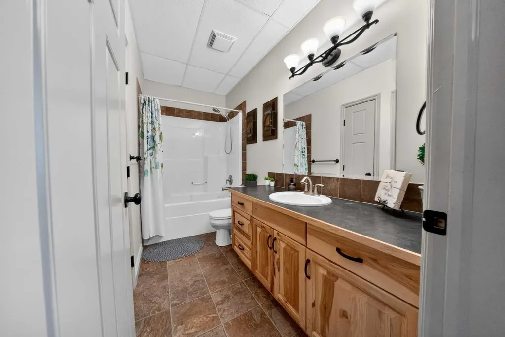 4709 7 Street Coalhurst AB T0L 0V0