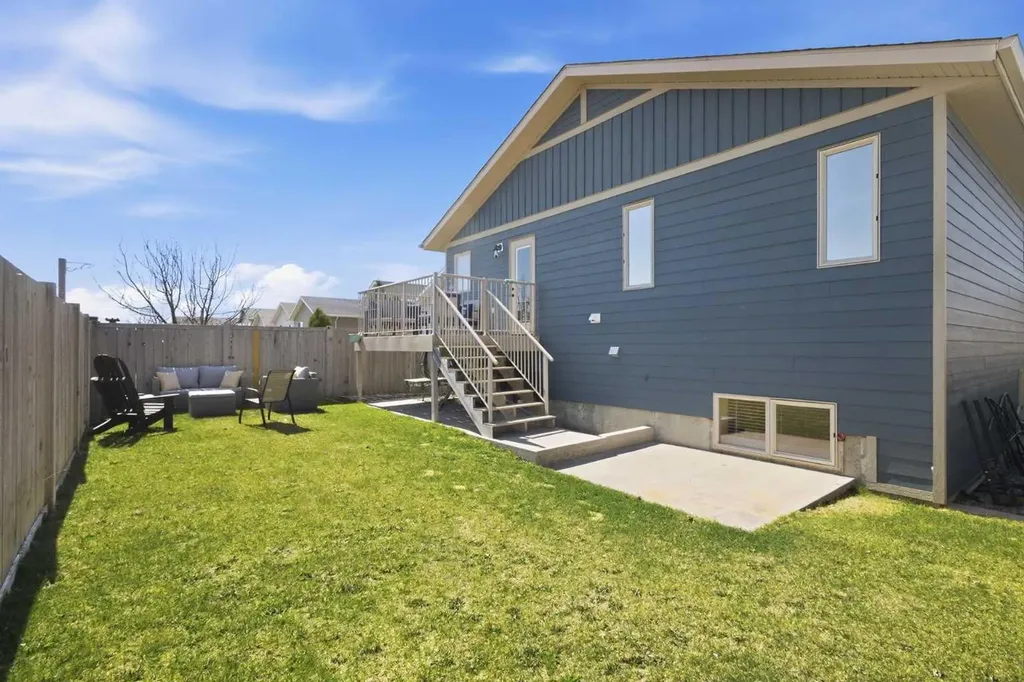 4709 7 Street Coalhurst AB T0L 0V0