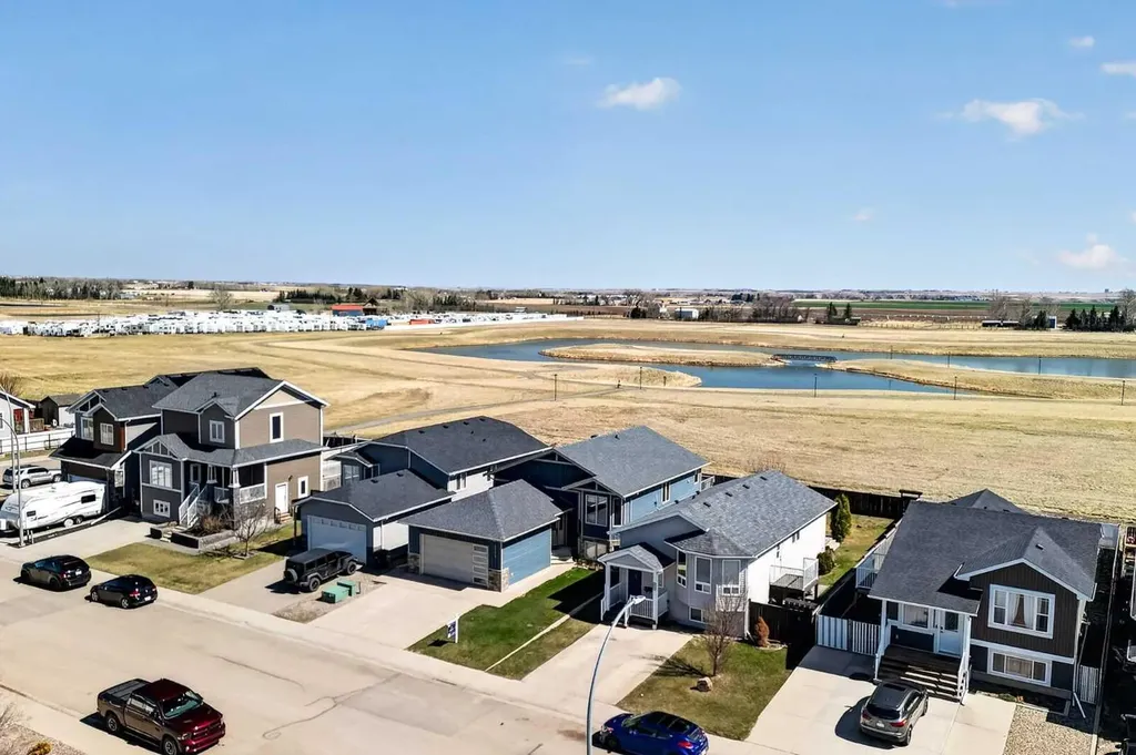 4709 7 Street Coalhurst AB T0L 0V0