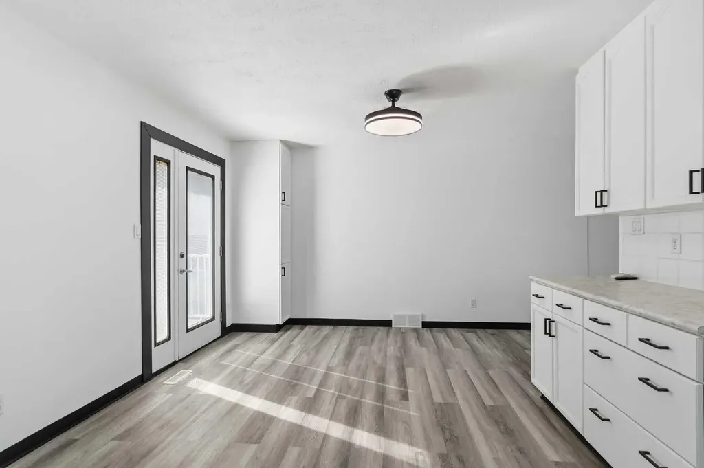 162 Elmore Drive Fort Mcmurray AB T9H 4N3