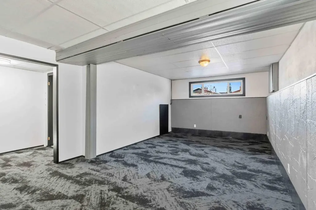 162 Elmore Drive Fort Mcmurray AB T9H 4N3