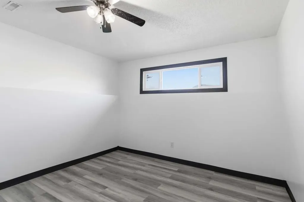 162 Elmore Drive Fort Mcmurray AB T9H 4N3