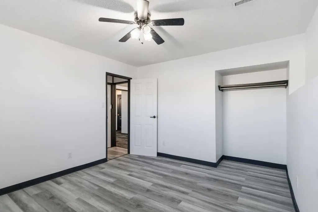 162 Elmore Drive Fort Mcmurray AB T9H 4N3