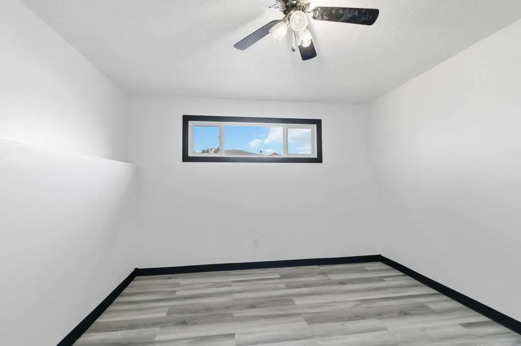 162 Elmore Drive Fort Mcmurray AB T9H 4N3