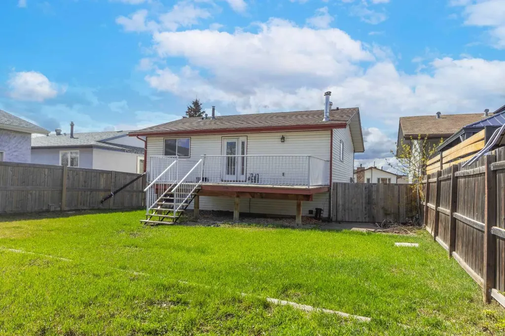 162 Elmore Drive Fort Mcmurray AB T9H 4N3