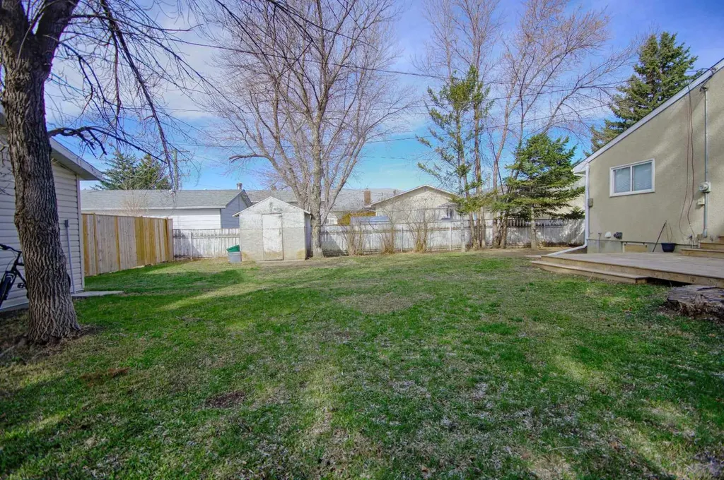 1015 19 Avenue Coaldale AB T1M 1N1