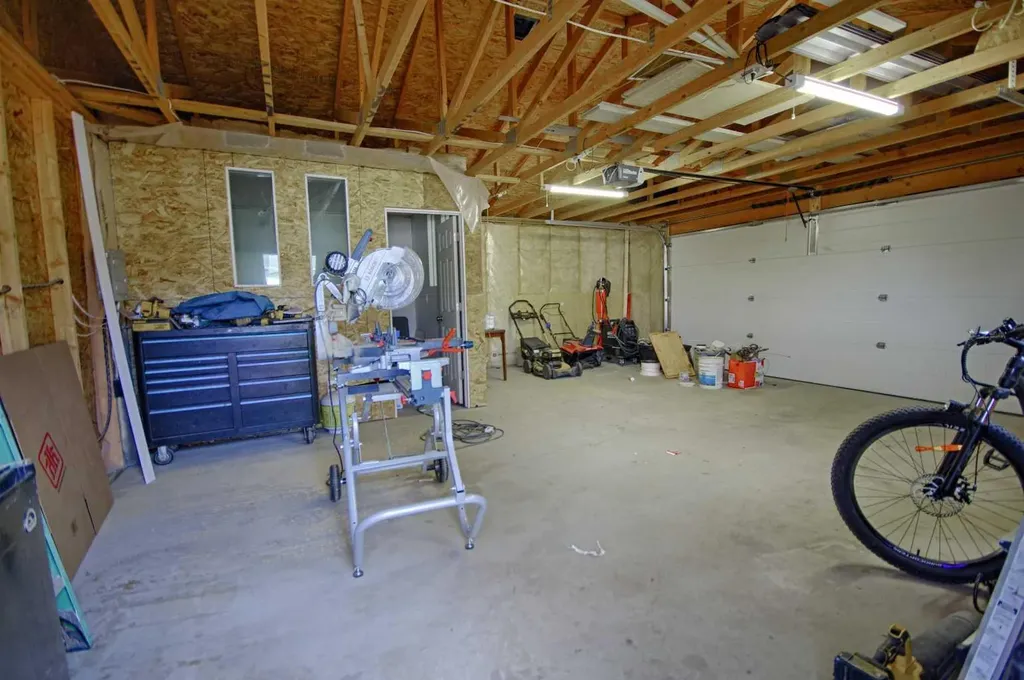 1015 19 Avenue Coaldale AB T1M 1N1