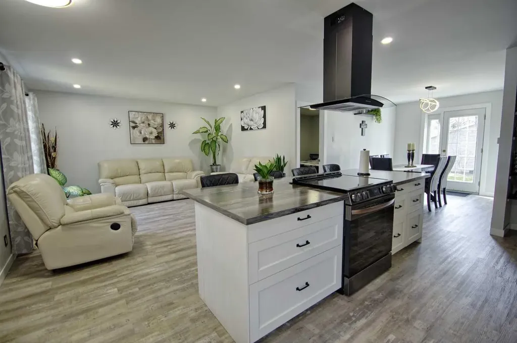 1015 19 Avenue Coaldale AB T1M 1N1
