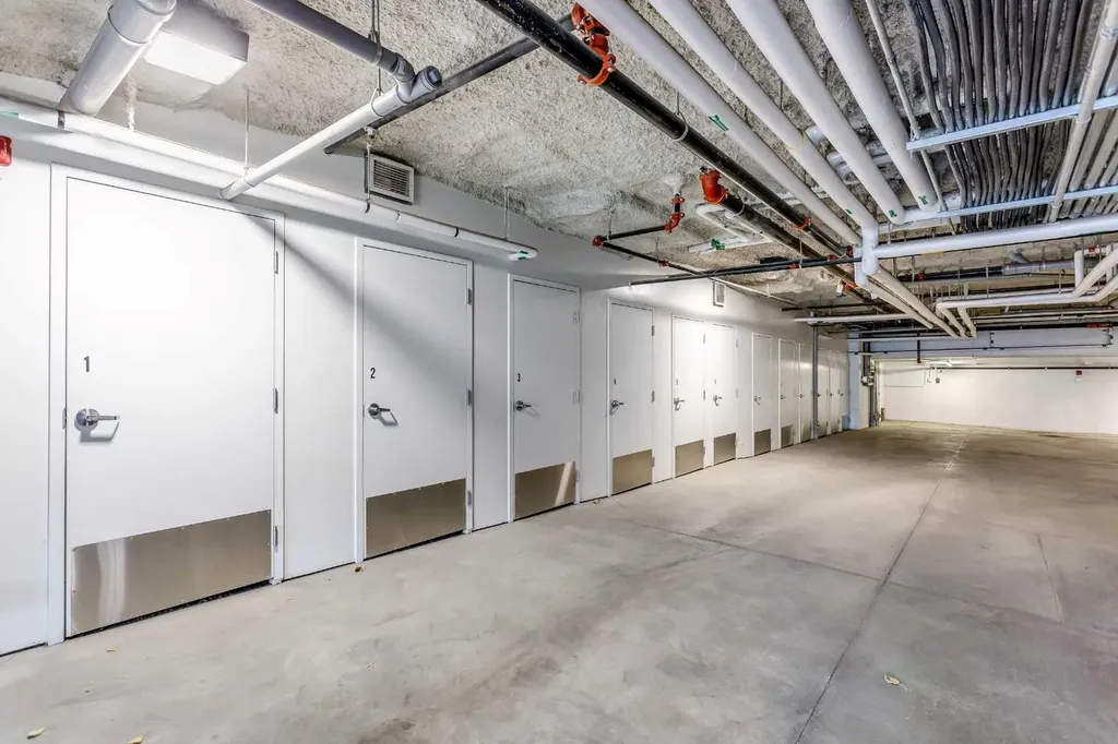 1734 11 Avenue SW Calgary AB T3C 0N4