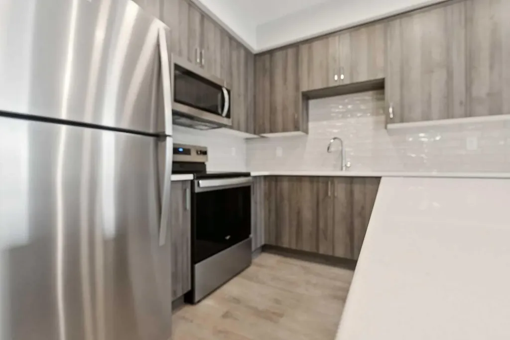 655 Shawnee Square SW Calgary AB T2Y 1E3
