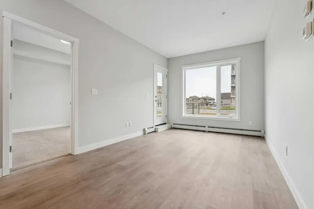 655 Shawnee Square SW Calgary AB T2Y 1E3